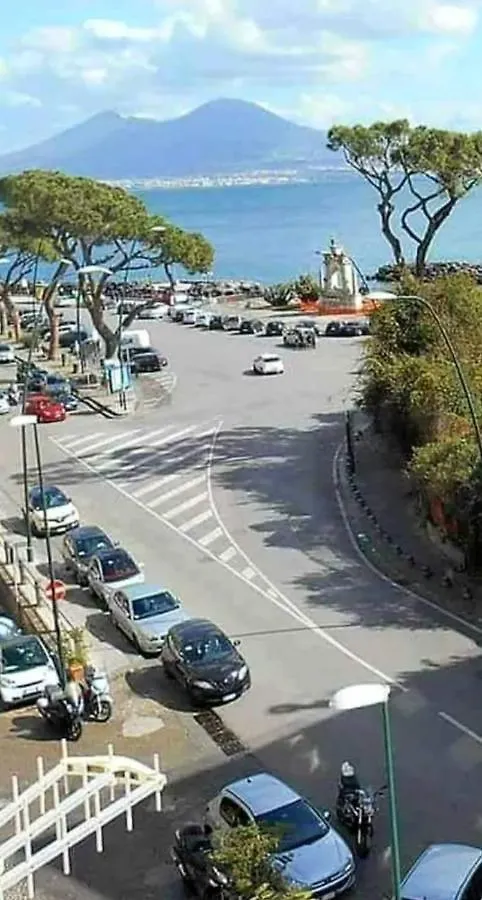 Villa First House Posillipo Neapel 0*,