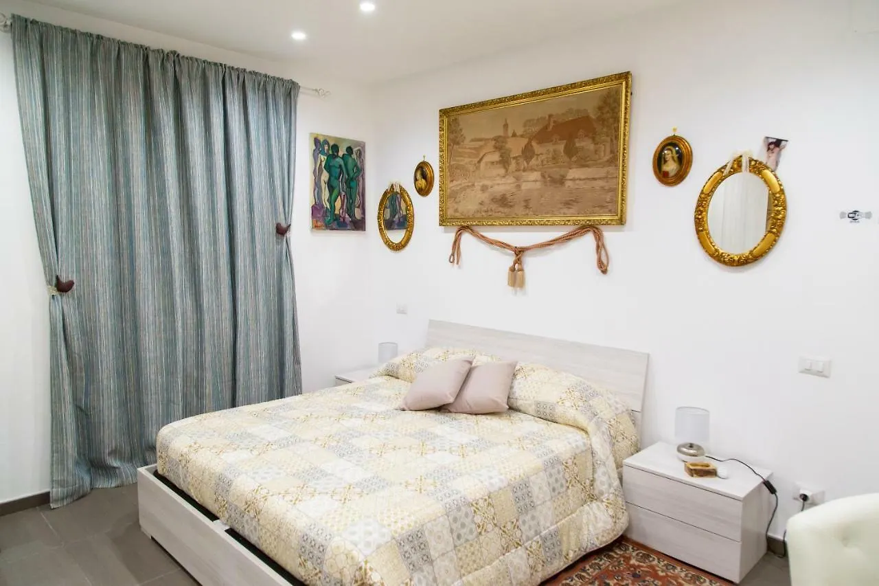 First House Posillipo contacts